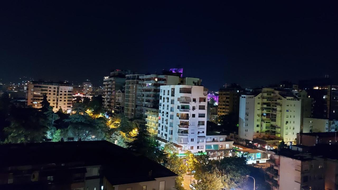 Spacious Family-Friendly Apartment In The Heart Of Bllok Tirana Exteriör bild