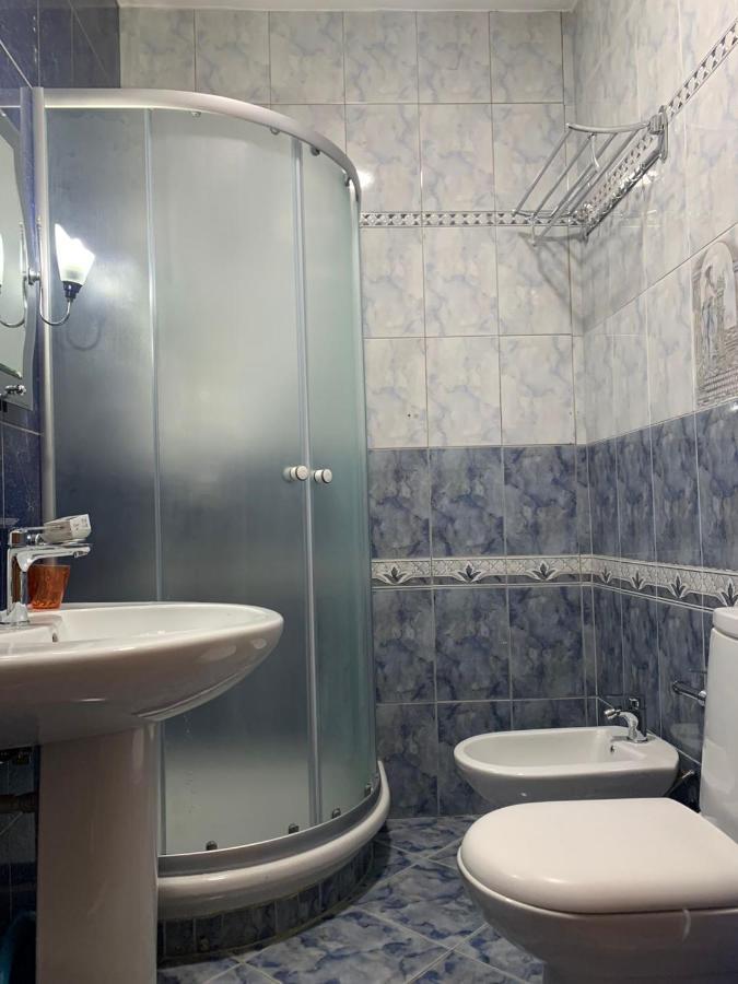Spacious Family-Friendly Apartment In The Heart Of Bllok Tirana Exteriör bild