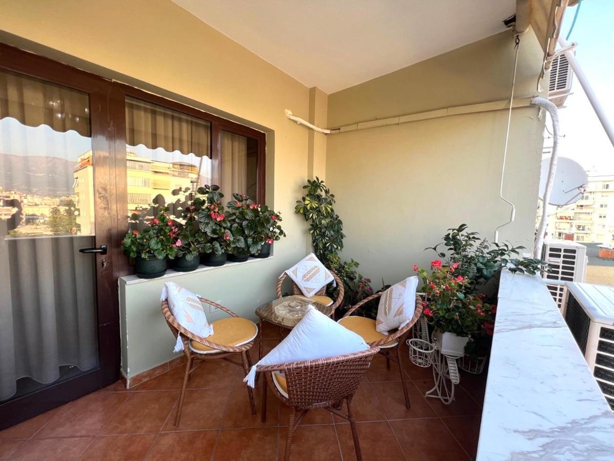 Spacious Family-Friendly Apartment In The Heart Of Bllok Tirana Exteriör bild