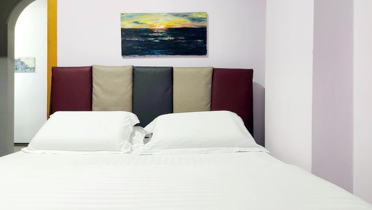 Spacious Family-Friendly Apartment In The Heart Of Bllok Tirana Exteriör bild
